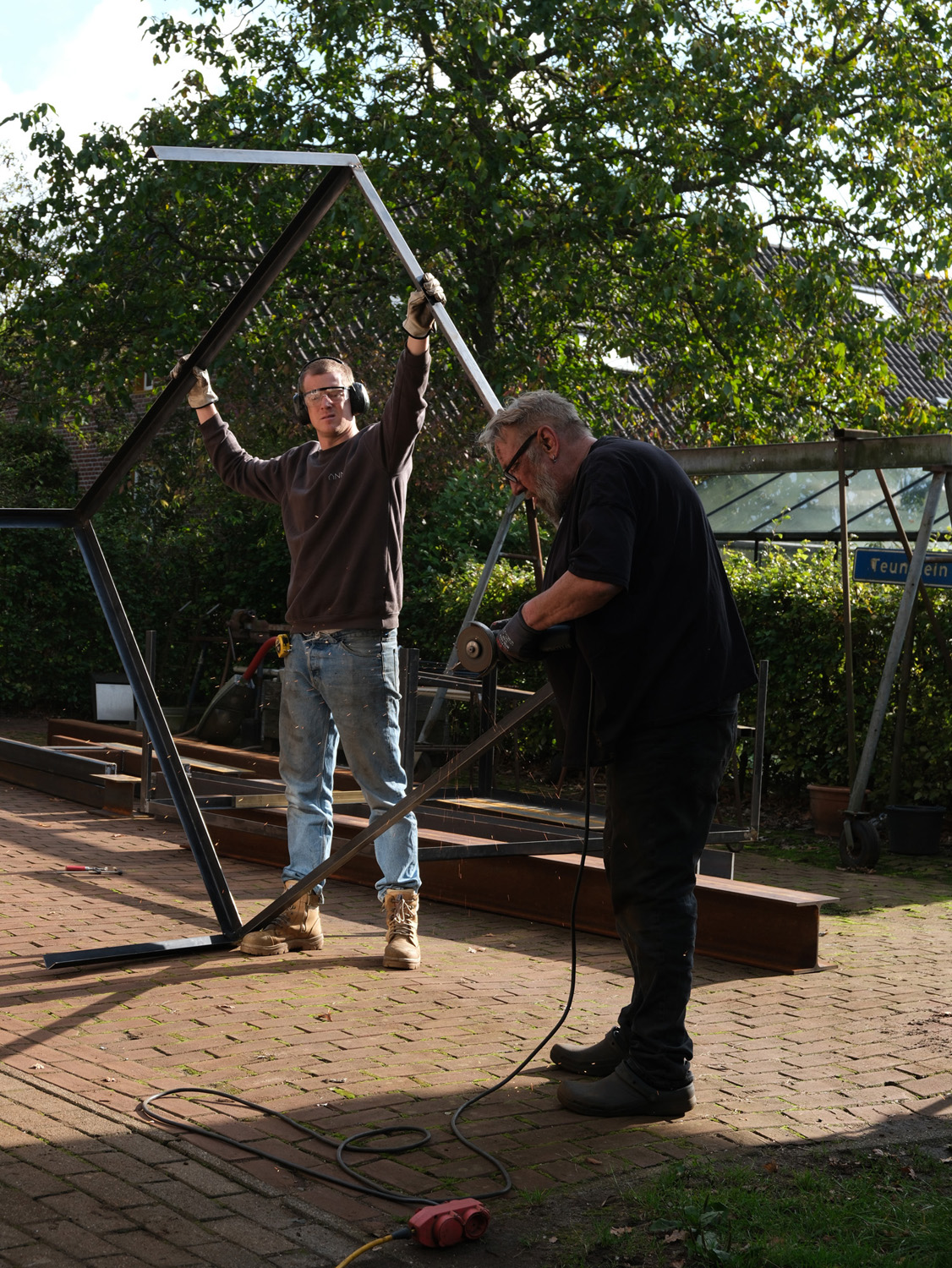 De-Vice making of